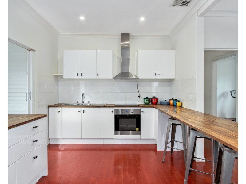 11 John Street, Tamworth NSW 2340