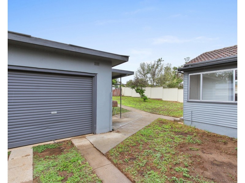 11 John Street, Tamworth NSW 2340