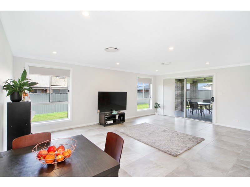 23 Grand Meadows Drive, Tamworth NSW 2340