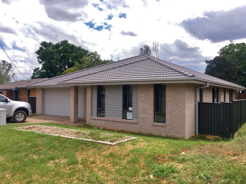 7 Mountview Crescent, Tamworth NSW 2340