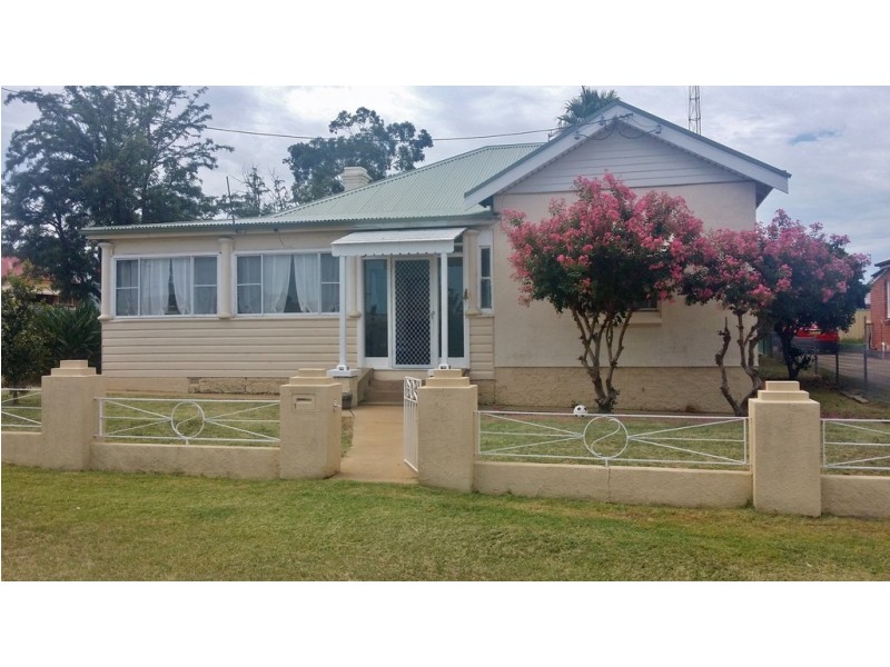 1 Gidley Street, Tamworth NSW 2340