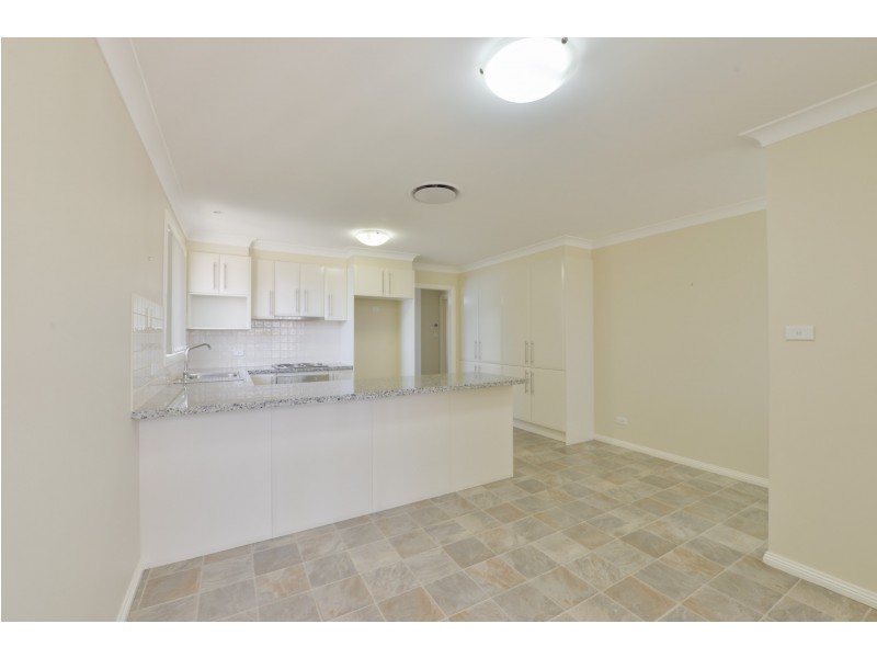 6A Iris Close, Tamworth NSW 2340