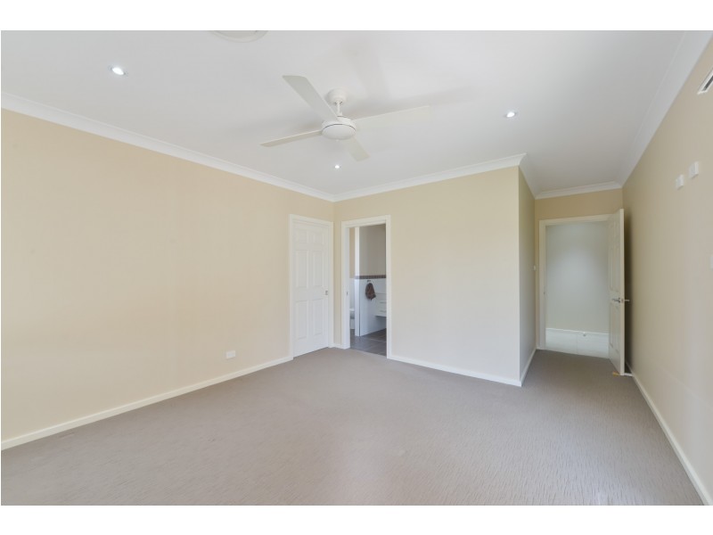 8 Edna Close, Tamworth NSW 2340