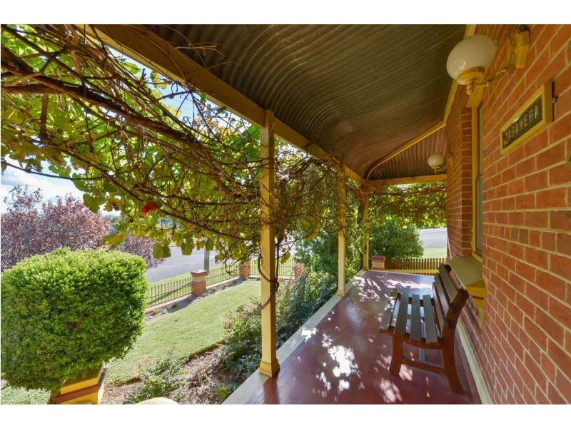 42 Carthage Street, Tamworth NSW 2340