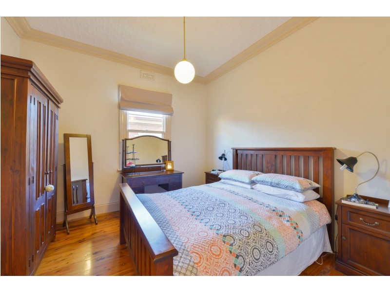 42 Carthage Street, Tamworth NSW 2340