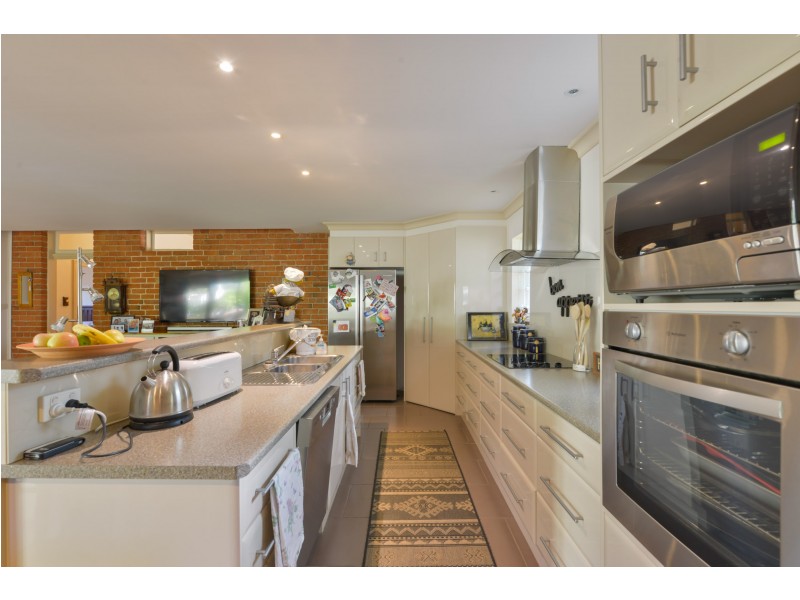 42 Carthage Street, Tamworth NSW 2340