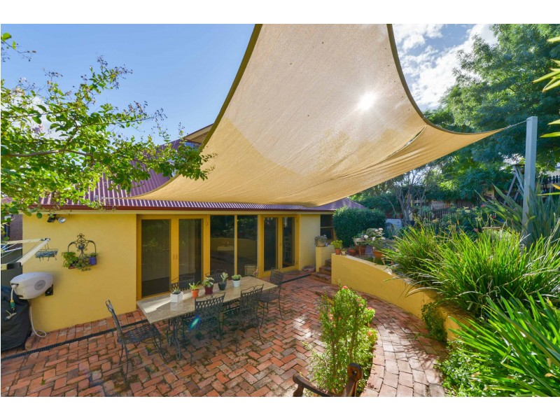 42 Carthage Street, Tamworth NSW 2340