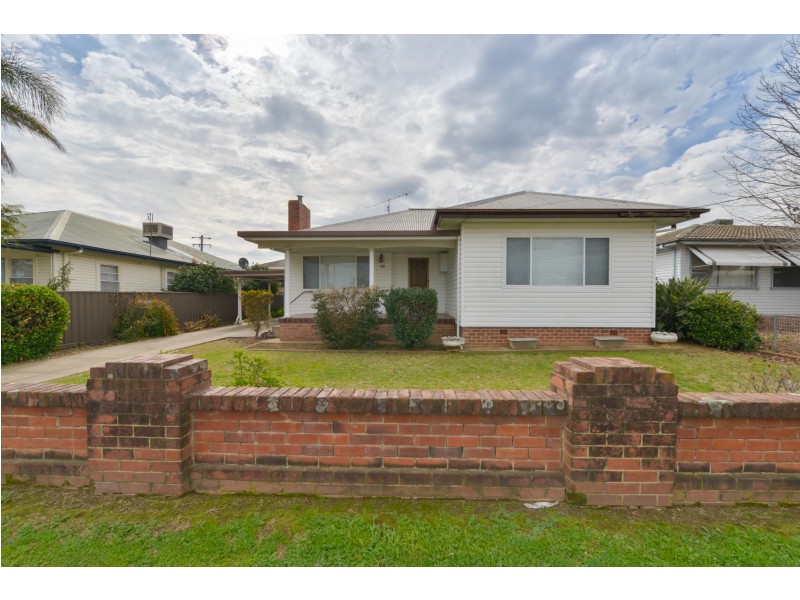 88 Piper Street, Tamworth NSW 2340