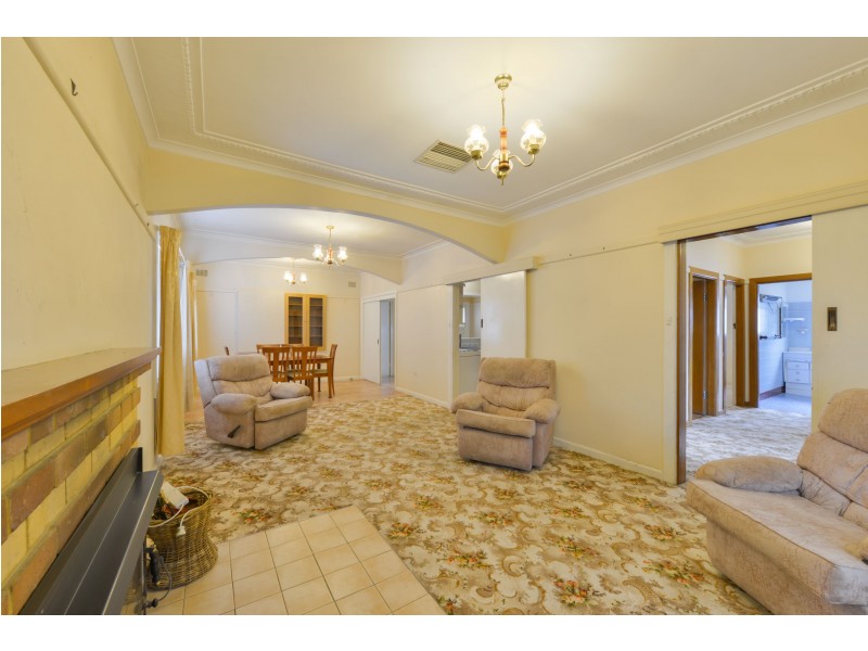 88 Piper Street, Tamworth NSW 2340