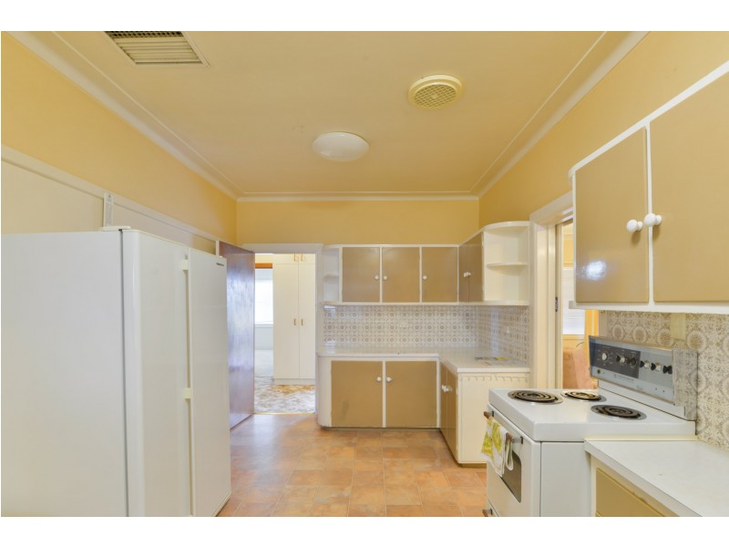 88 Piper Street, Tamworth NSW 2340
