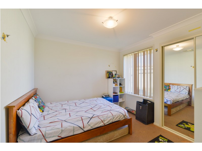 13 Gregory Close, Westdale NSW 2340