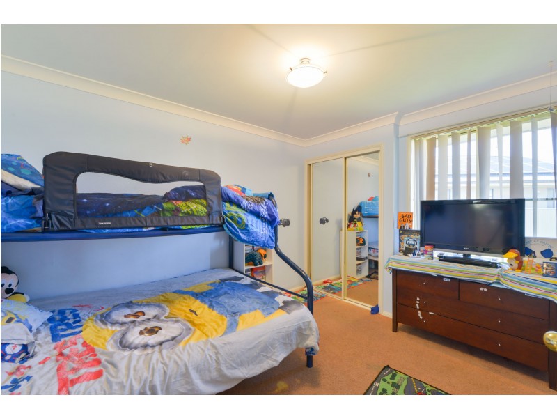 13 Gregory Close, Westdale NSW 2340