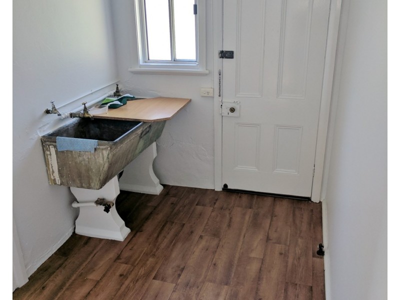 2/18 Raglan Street, Tamworth NSW 2340