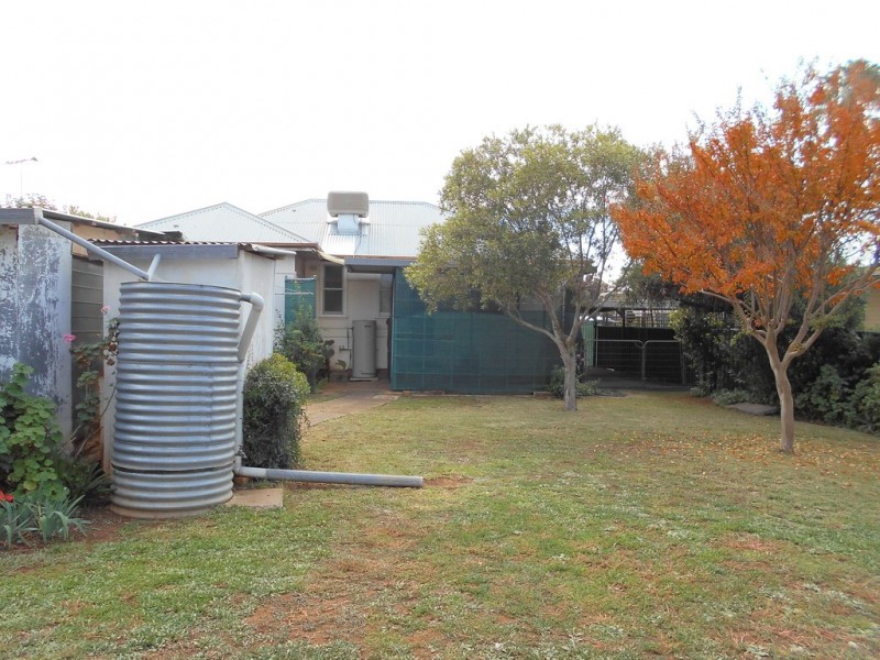 17 Anthony Road, Tamworth NSW 2340