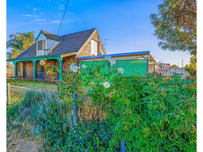 31 Flinders Street, Tamworth NSW 2340