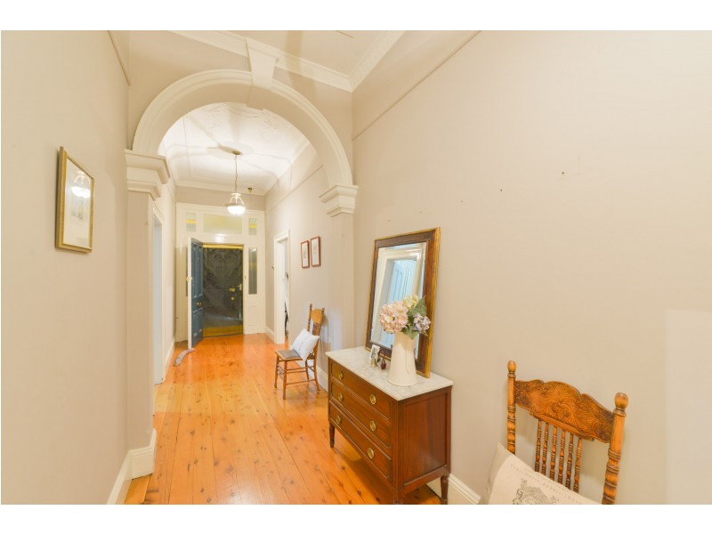 72 White Street, Tamworth NSW 2340