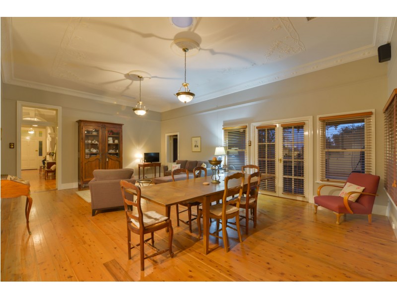 72 White Street, Tamworth NSW 2340