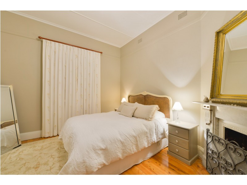 72 White Street, Tamworth NSW 2340