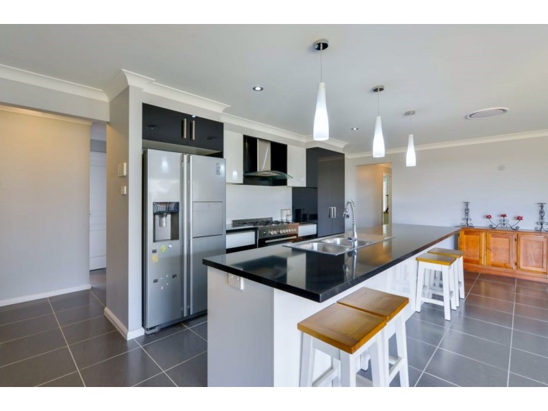 12 Kingham Street, Tamworth NSW 2340