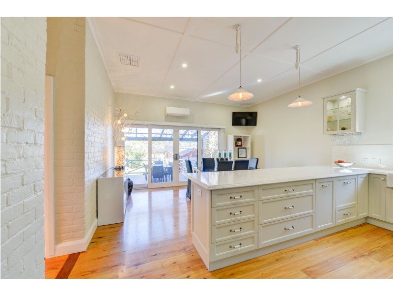 61 Rawson Avenue, Tamworth NSW 2340