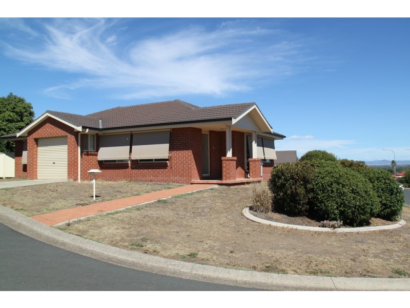 1/2 Warrabah Close, Tamworth NSW 2340