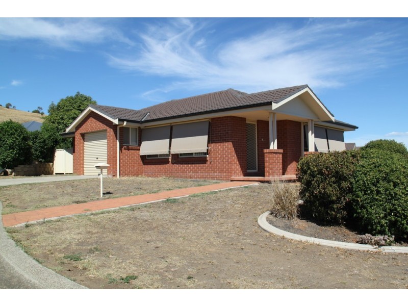 1/2 Warrabah Close, Tamworth NSW 2340