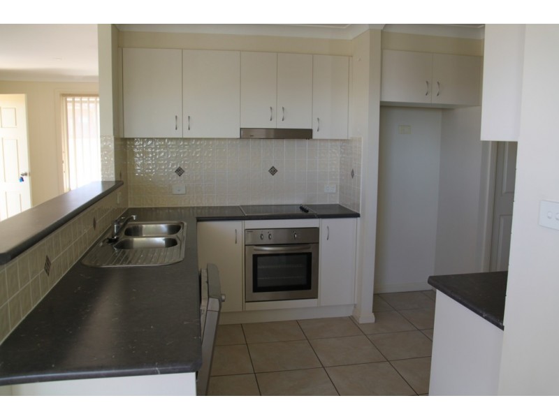 1/2 Warrabah Close, Tamworth NSW 2340