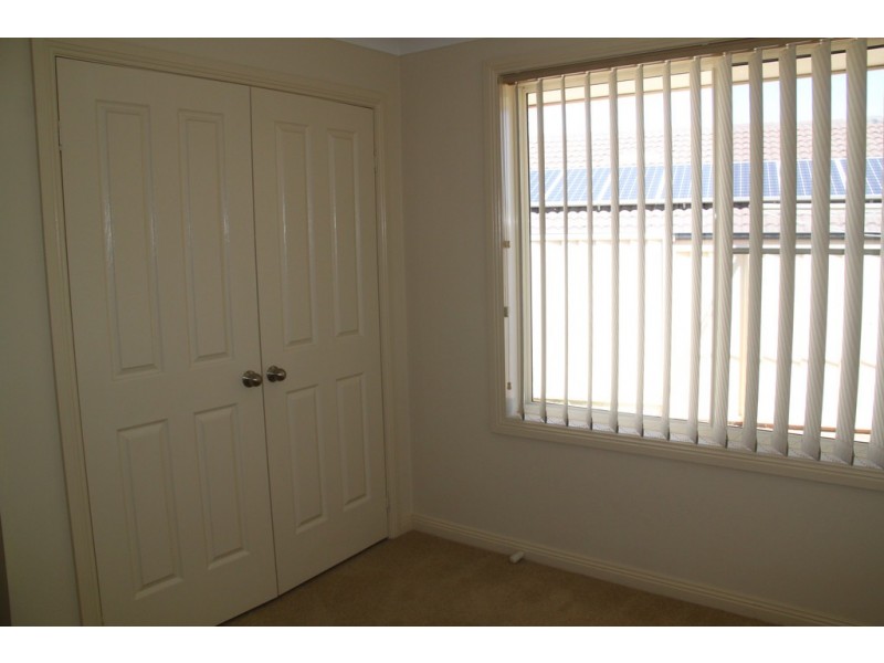 1/2 Warrabah Close, Tamworth NSW 2340