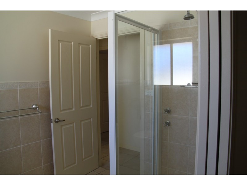 1/2 Warrabah Close, Tamworth NSW 2340