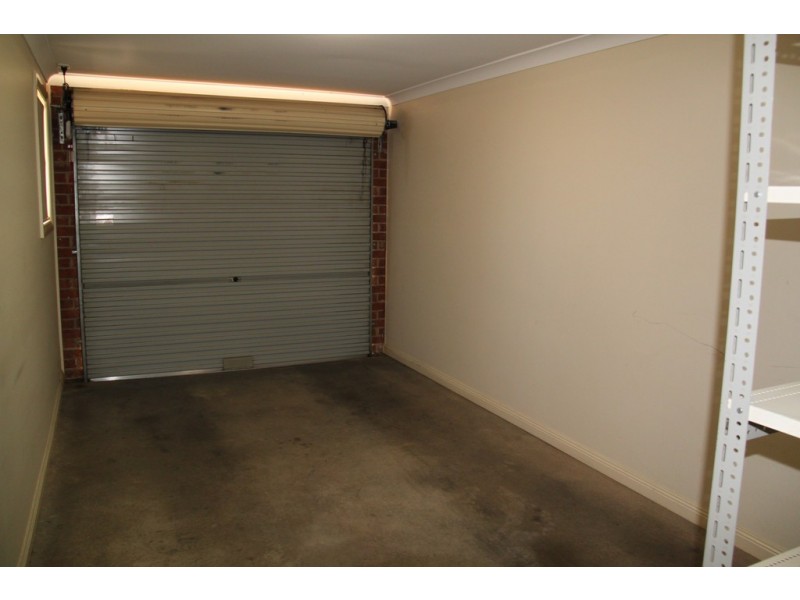 1/2 Warrabah Close, Tamworth NSW 2340