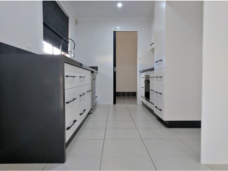 6 Nowland Crescent, Tamworth NSW 2340