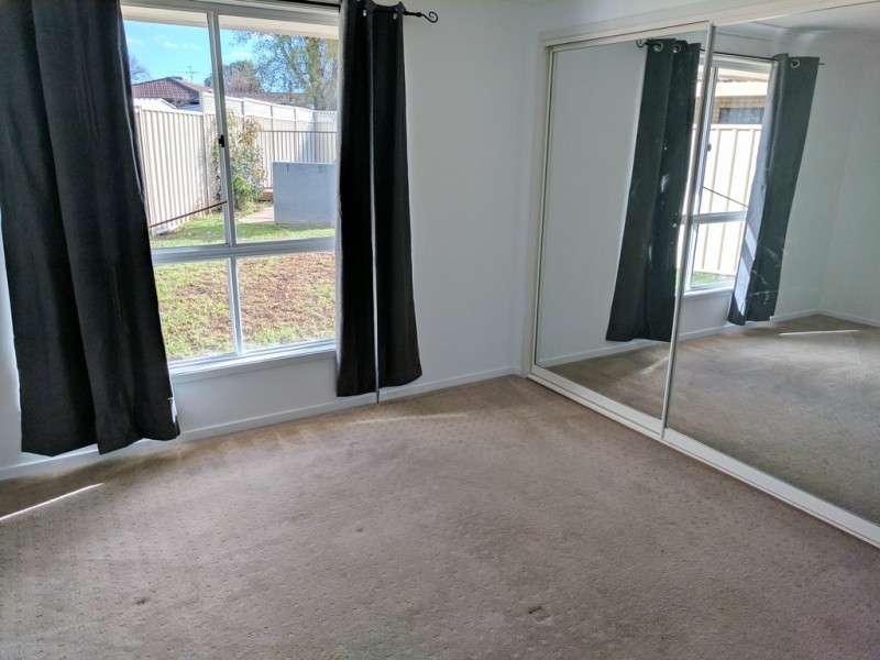 6 Nowland Crescent, Tamworth NSW 2340