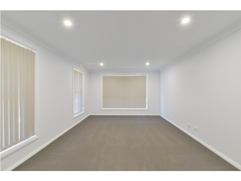 21 Faringdon Street, Tamworth NSW 2340
