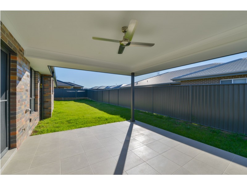 21 Faringdon Street, Tamworth NSW 2340