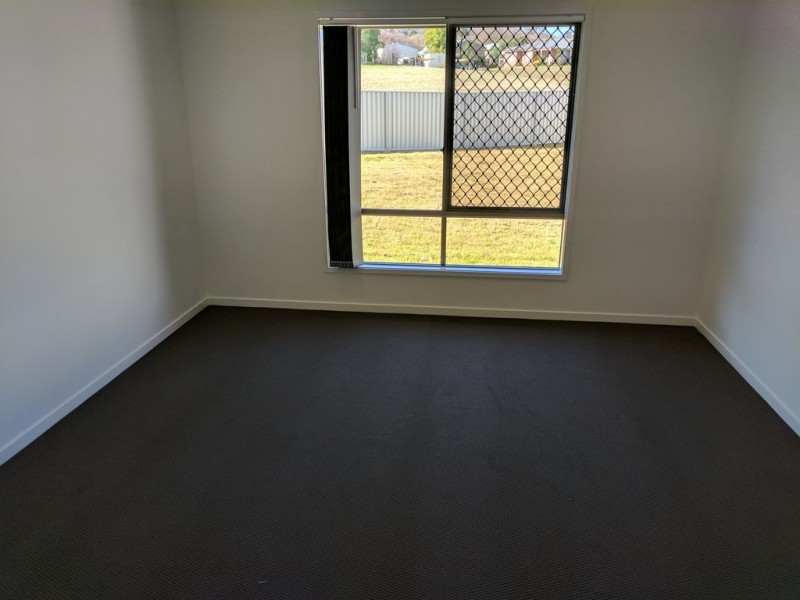 31 Tulipwood Crescent, Tamworth NSW 2340