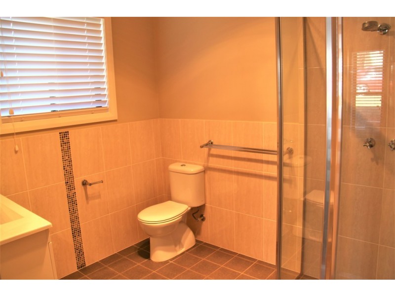 10 Hibiscus Way, Tamworth NSW 2340