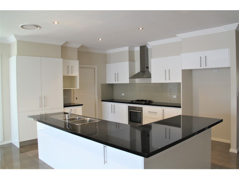 10 Hibiscus Way, Tamworth NSW 2340