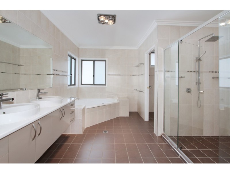 33 Flagstaff Road, Tamworth NSW 2340