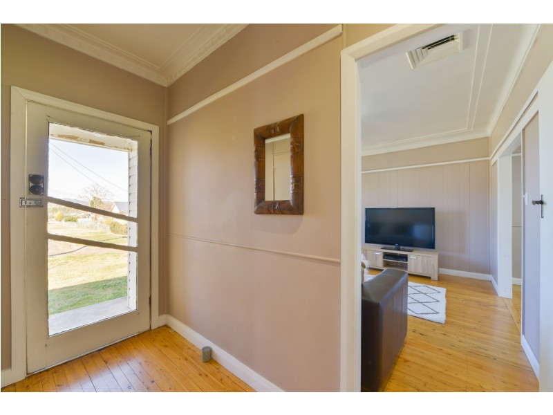12 Joan Street, Tamworth NSW 2340