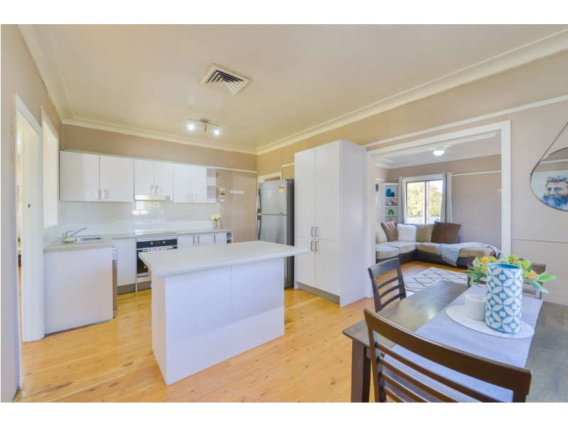 12 Joan Street, Tamworth NSW 2340