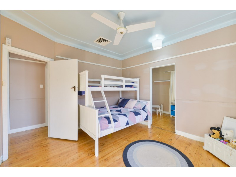 12 Joan Street, Tamworth NSW 2340