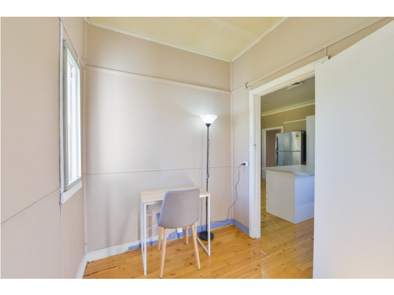 12 Joan Street, Tamworth NSW 2340