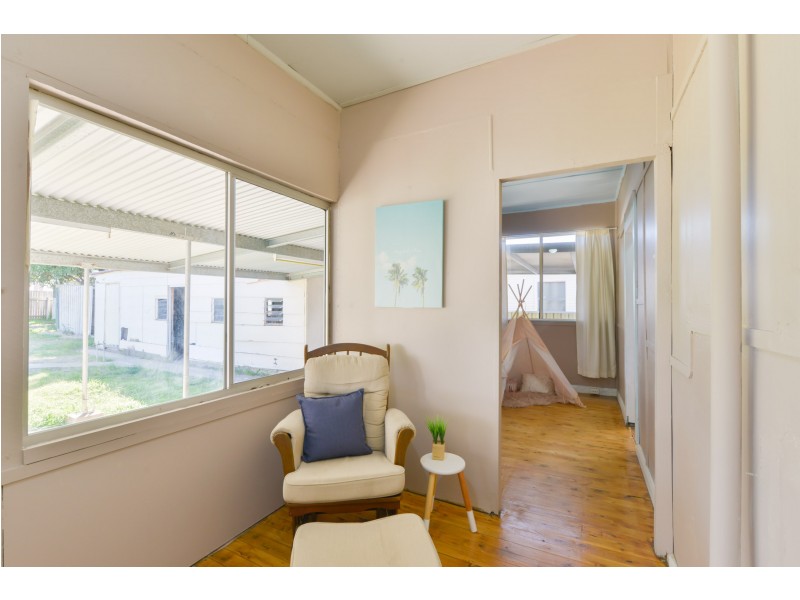 12 Joan Street, Tamworth NSW 2340