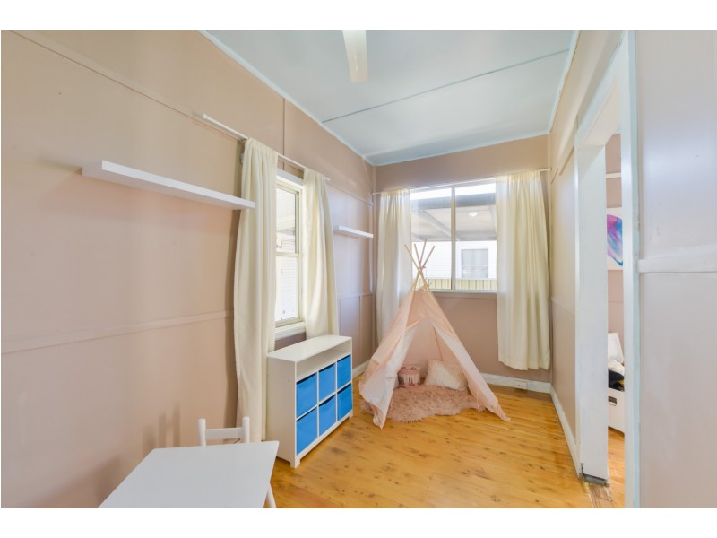 12 Joan Street, Tamworth NSW 2340