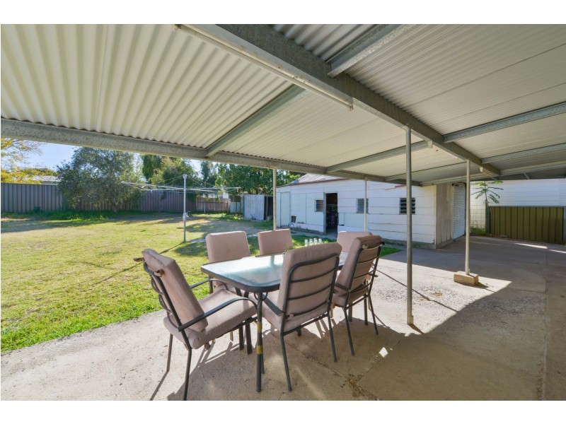 12 Joan Street, Tamworth NSW 2340