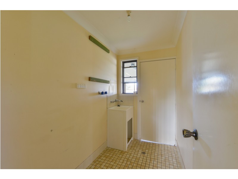 42 Evans Street, Westdale NSW 2340