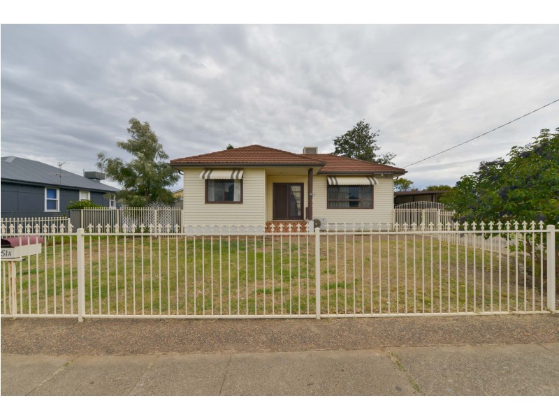 51A Robert Street, Tamworth NSW 2340