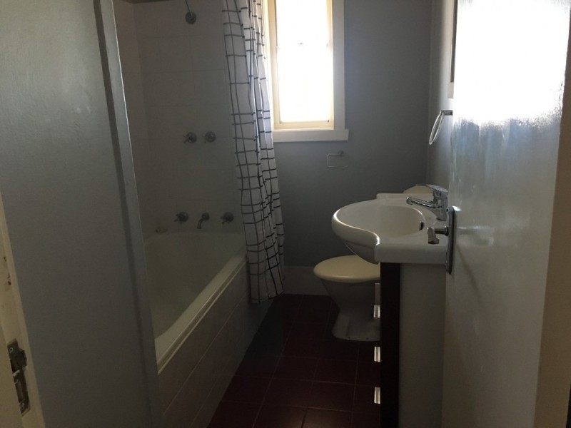 5 Peel Street, Tamworth NSW 2340