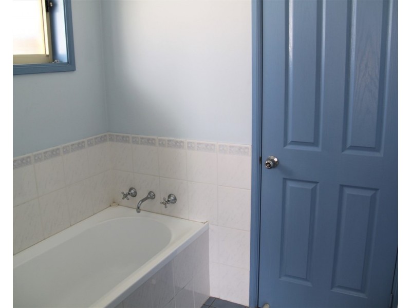 39 Warburton Drive, Tamworth NSW 2340