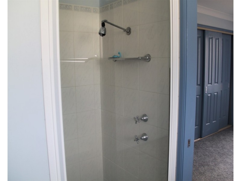 39 Warburton Drive, Tamworth NSW 2340